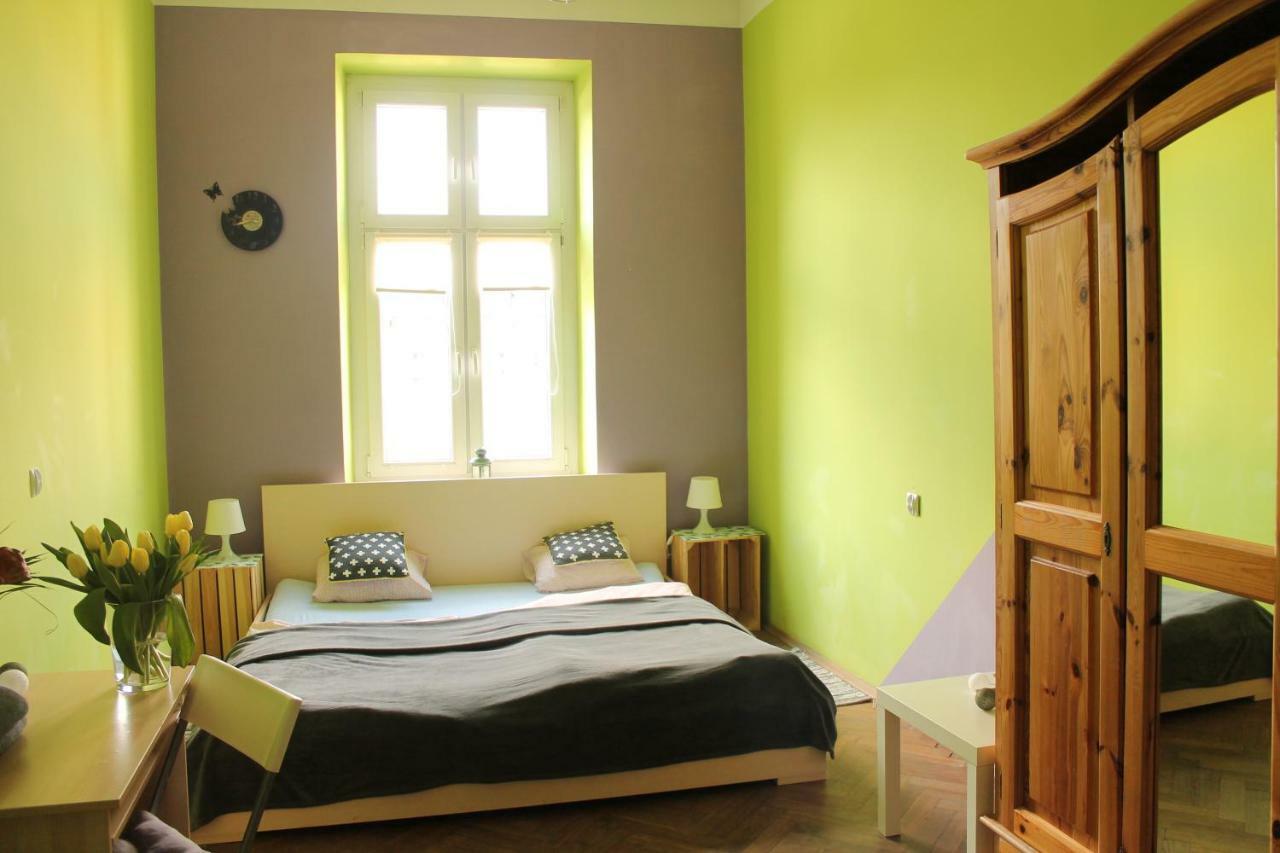 Hostel Centrum Sabot Krakau Exterior foto